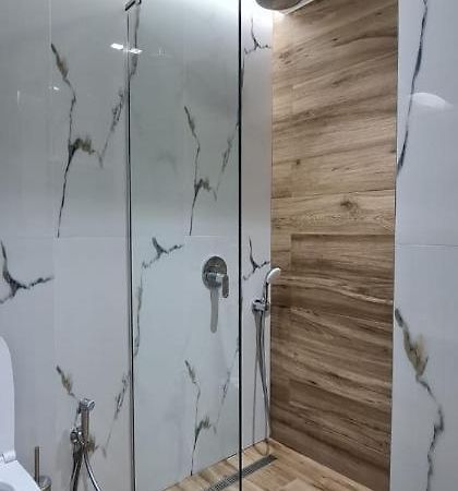 Luxurious Apartament Appartamento Sarandë Esterno foto