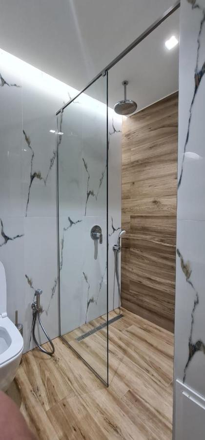 Luxurious Apartament Appartamento Sarandë Esterno foto